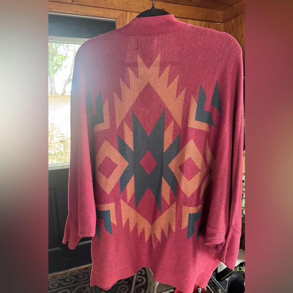 Geometric Patterned Cardigan - Picture 6 of 11